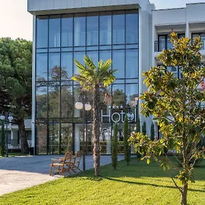 4* Szálloda Ihotel Sunny